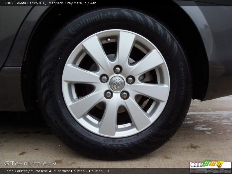 Magnetic Gray Metallic / Ash 2007 Toyota Camry XLE