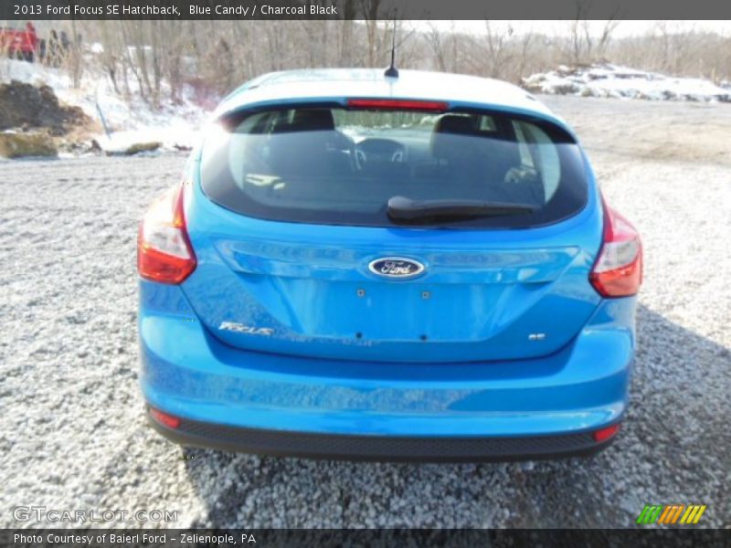 Blue Candy / Charcoal Black 2013 Ford Focus SE Hatchback