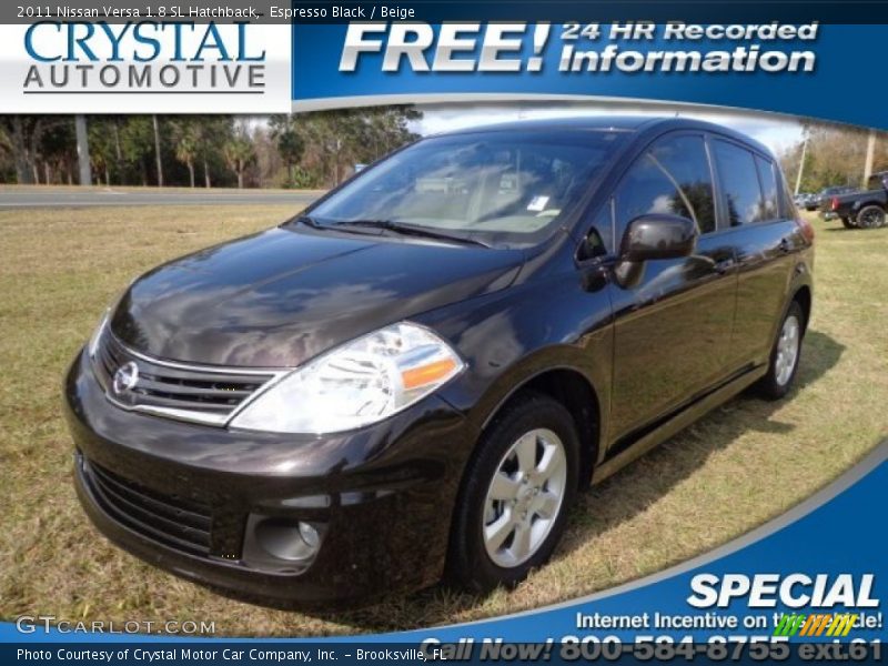 Espresso Black / Beige 2011 Nissan Versa 1.8 SL Hatchback