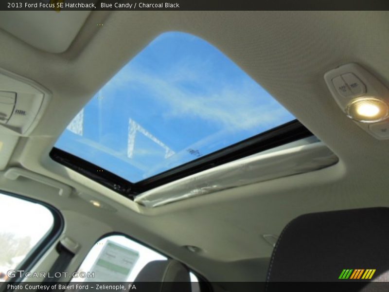 Blue Candy / Charcoal Black 2013 Ford Focus SE Hatchback