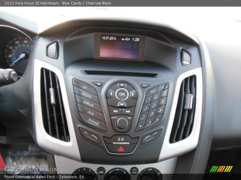 Blue Candy / Charcoal Black 2013 Ford Focus SE Hatchback