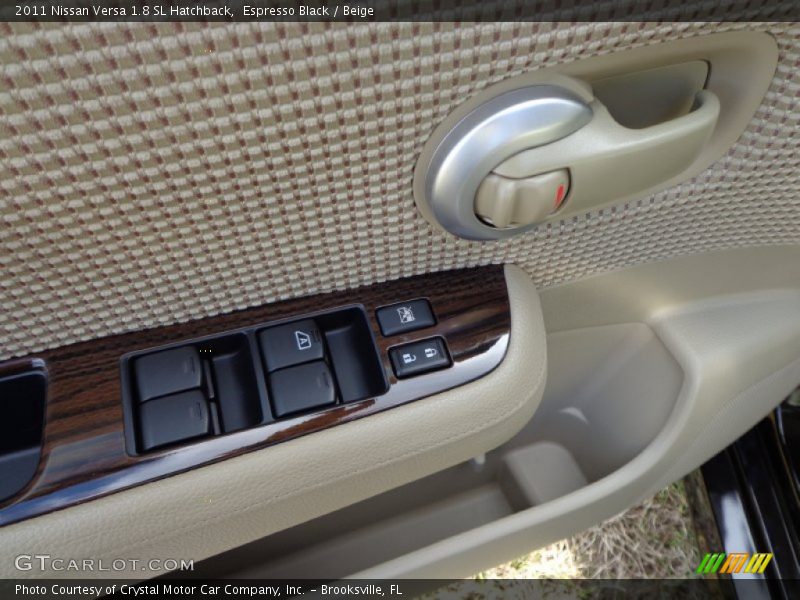 Espresso Black / Beige 2011 Nissan Versa 1.8 SL Hatchback