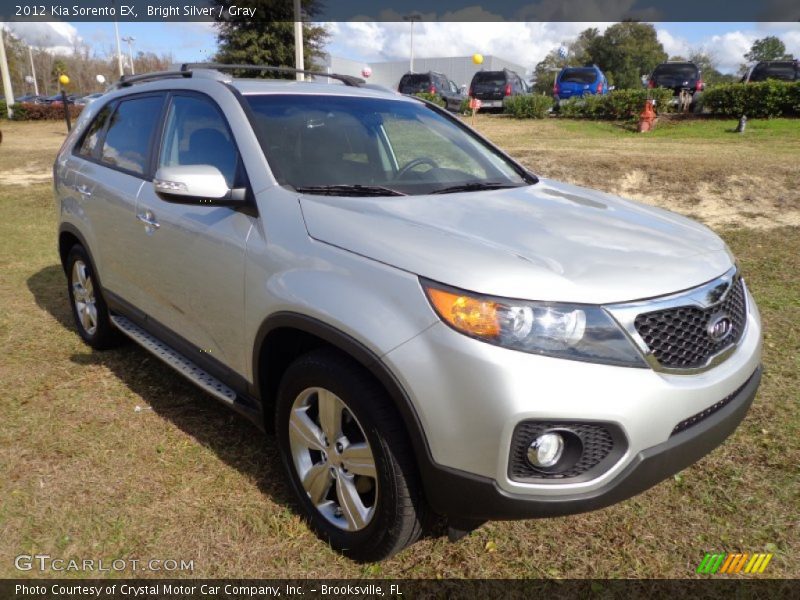 Front 3/4 View of 2012 Sorento EX