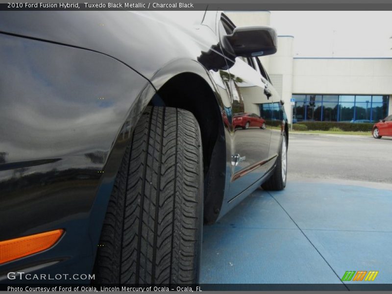 Tuxedo Black Metallic / Charcoal Black 2010 Ford Fusion Hybrid