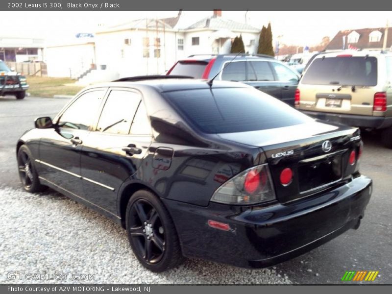 Black Onyx / Black 2002 Lexus IS 300