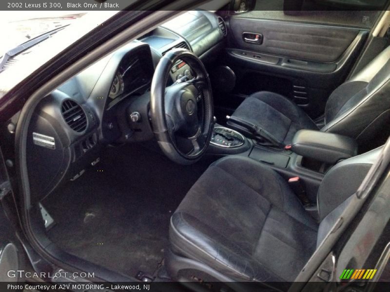 Black Onyx / Black 2002 Lexus IS 300