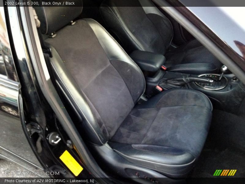 Black Onyx / Black 2002 Lexus IS 300