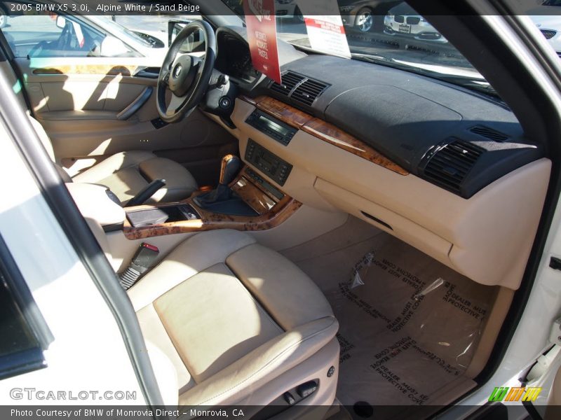 Alpine White / Sand Beige 2005 BMW X5 3.0i