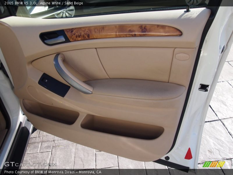 Alpine White / Sand Beige 2005 BMW X5 3.0i