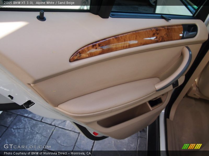 Alpine White / Sand Beige 2005 BMW X5 3.0i