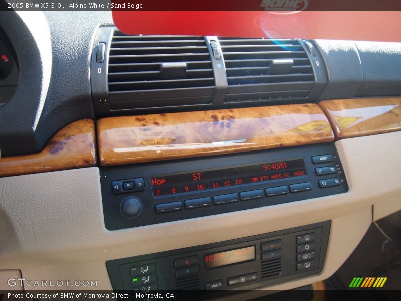 Alpine White / Sand Beige 2005 BMW X5 3.0i