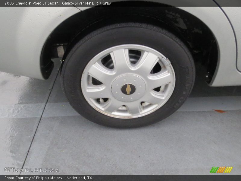 Galaxy Silver Metallic / Gray 2005 Chevrolet Aveo LT Sedan