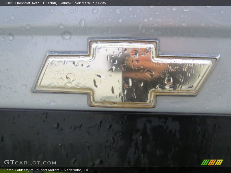 Galaxy Silver Metallic / Gray 2005 Chevrolet Aveo LT Sedan