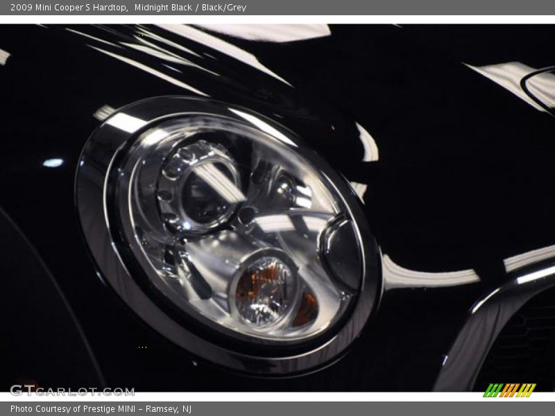 Midnight Black / Black/Grey 2009 Mini Cooper S Hardtop