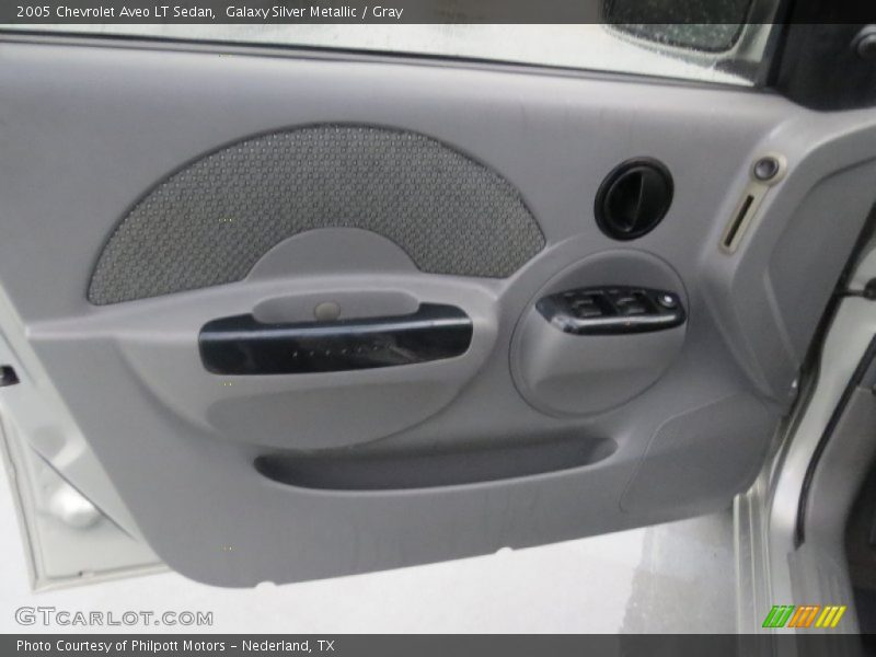 Galaxy Silver Metallic / Gray 2005 Chevrolet Aveo LT Sedan