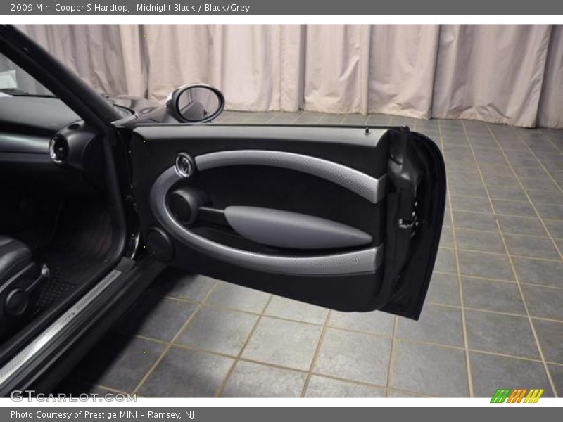 Midnight Black / Black/Grey 2009 Mini Cooper S Hardtop