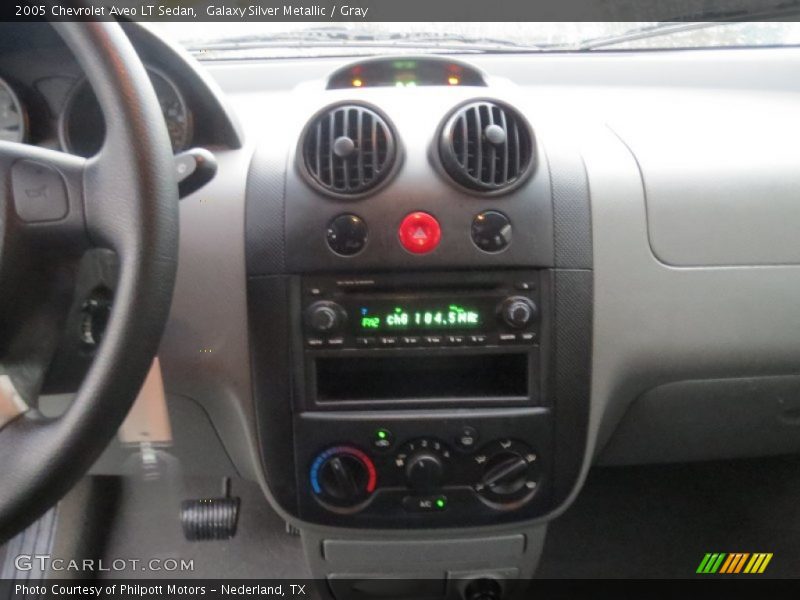 Galaxy Silver Metallic / Gray 2005 Chevrolet Aveo LT Sedan