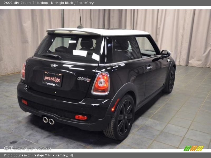 Midnight Black / Black/Grey 2009 Mini Cooper S Hardtop