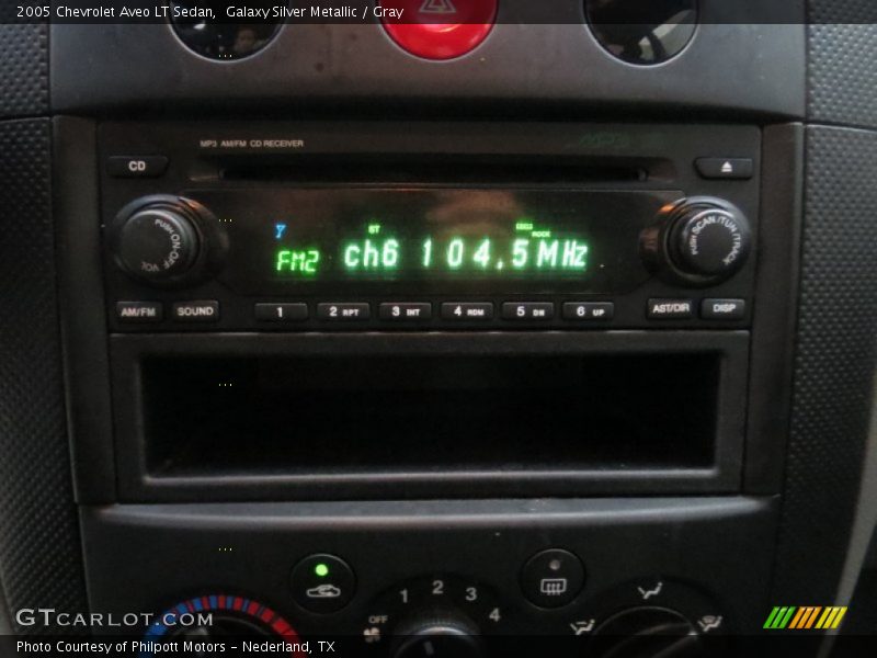 Galaxy Silver Metallic / Gray 2005 Chevrolet Aveo LT Sedan