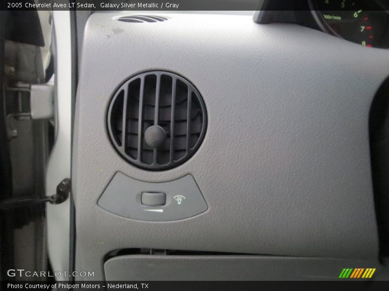 Galaxy Silver Metallic / Gray 2005 Chevrolet Aveo LT Sedan
