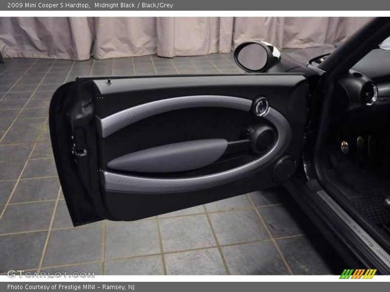 Midnight Black / Black/Grey 2009 Mini Cooper S Hardtop