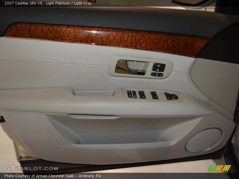 Light Platinum / Light Gray 2007 Cadillac SRX V6