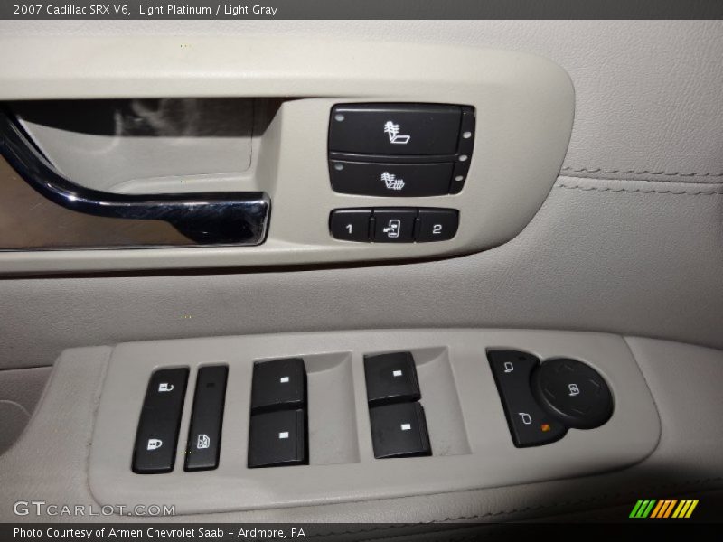 Light Platinum / Light Gray 2007 Cadillac SRX V6