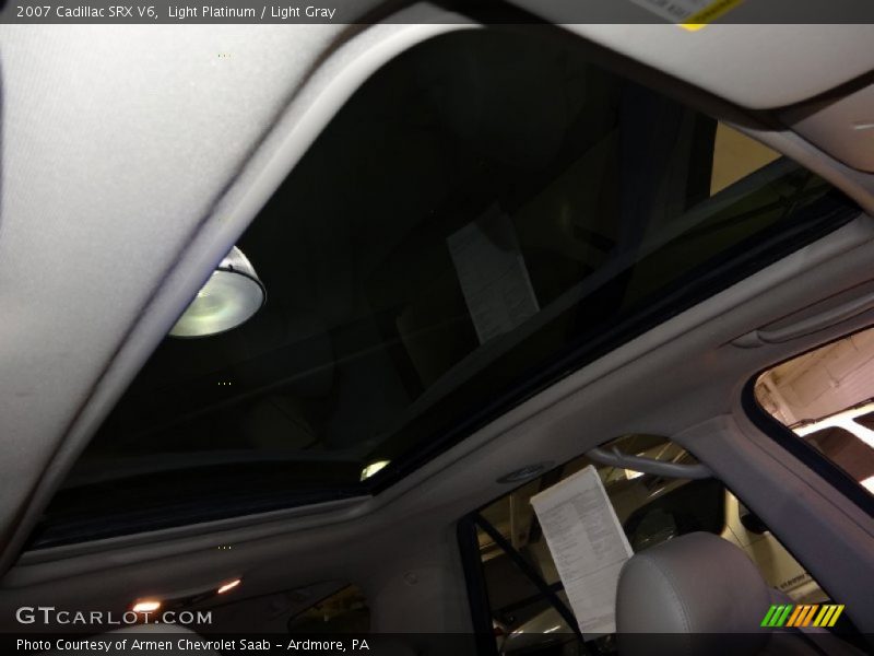 Light Platinum / Light Gray 2007 Cadillac SRX V6