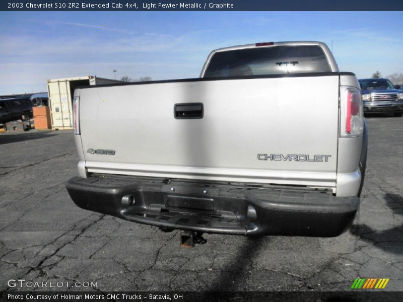 Light Pewter Metallic / Graphite 2003 Chevrolet S10 ZR2 Extended Cab 4x4