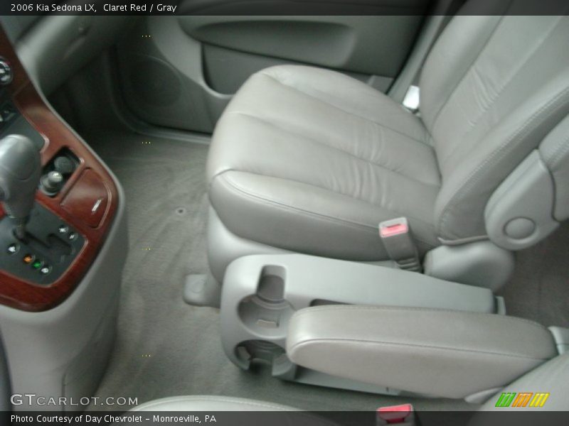 Claret Red / Gray 2006 Kia Sedona LX