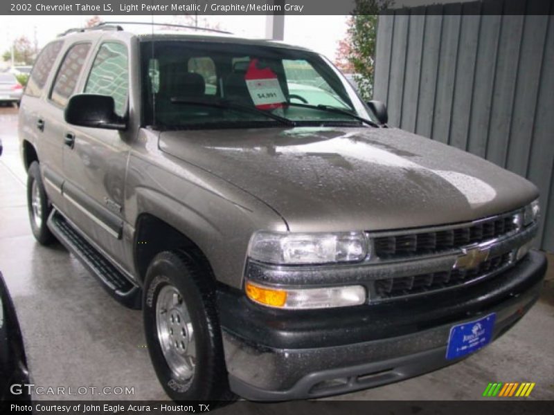 Light Pewter Metallic / Graphite/Medium Gray 2002 Chevrolet Tahoe LS