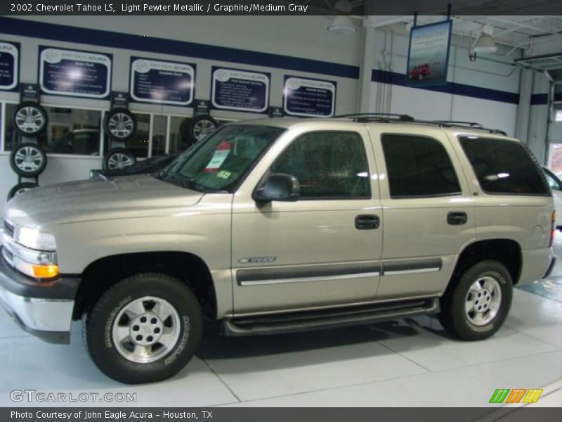 Light Pewter Metallic / Graphite/Medium Gray 2002 Chevrolet Tahoe LS