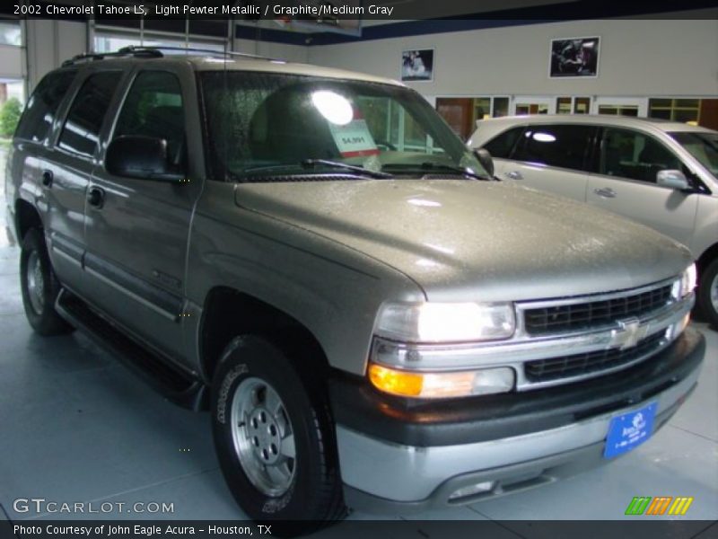 Light Pewter Metallic / Graphite/Medium Gray 2002 Chevrolet Tahoe LS