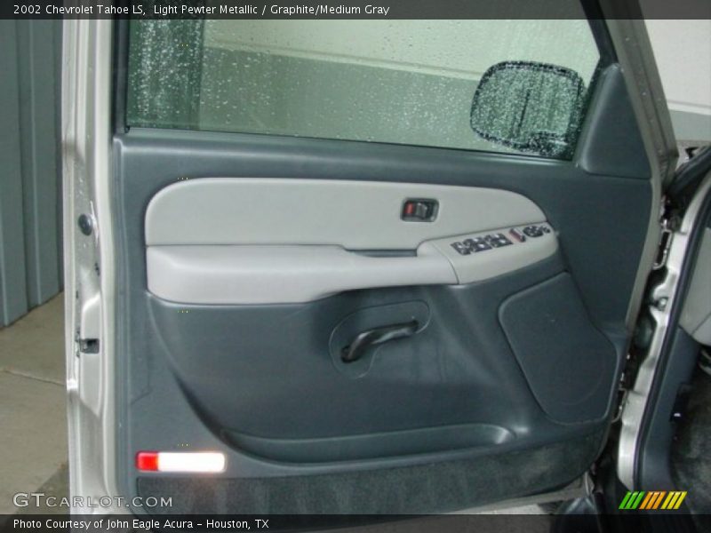 Light Pewter Metallic / Graphite/Medium Gray 2002 Chevrolet Tahoe LS