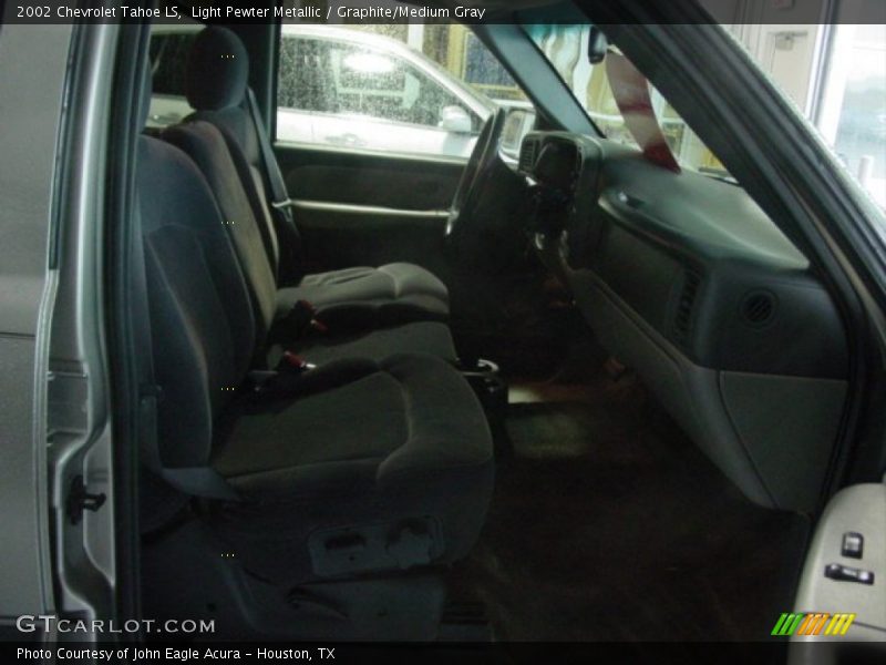 Light Pewter Metallic / Graphite/Medium Gray 2002 Chevrolet Tahoe LS