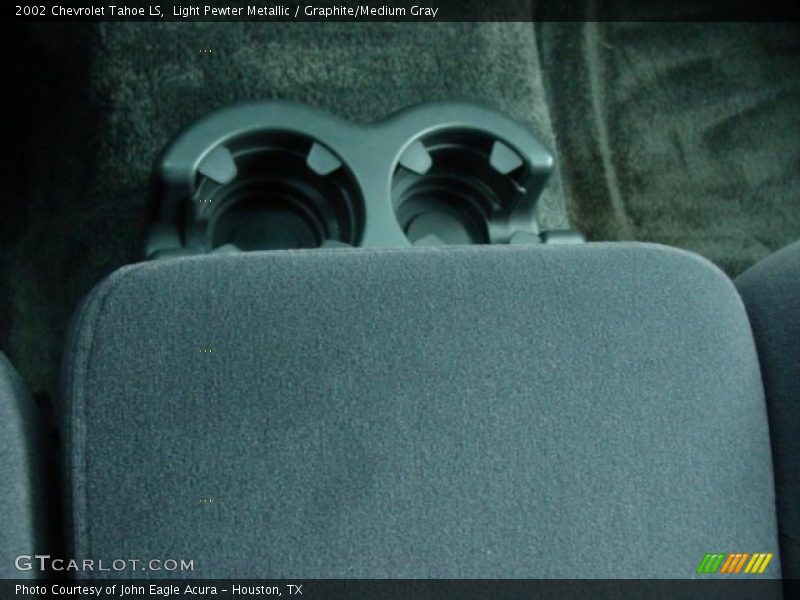 Light Pewter Metallic / Graphite/Medium Gray 2002 Chevrolet Tahoe LS
