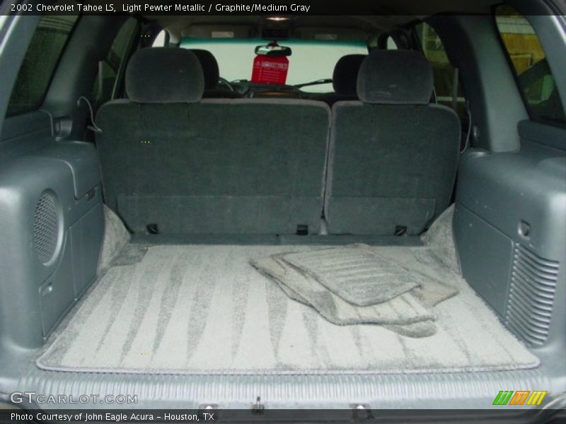 Light Pewter Metallic / Graphite/Medium Gray 2002 Chevrolet Tahoe LS