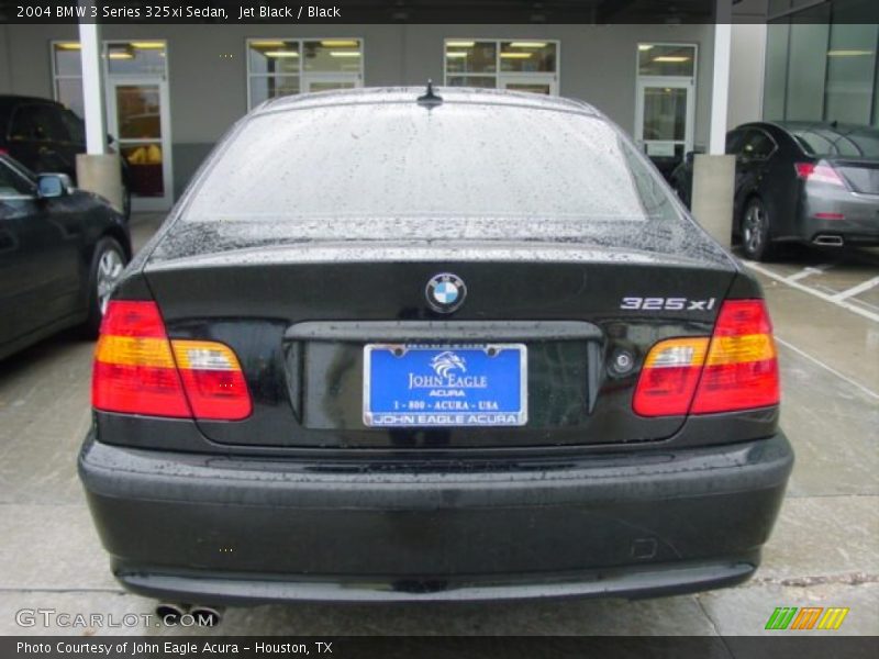 Jet Black / Black 2004 BMW 3 Series 325xi Sedan