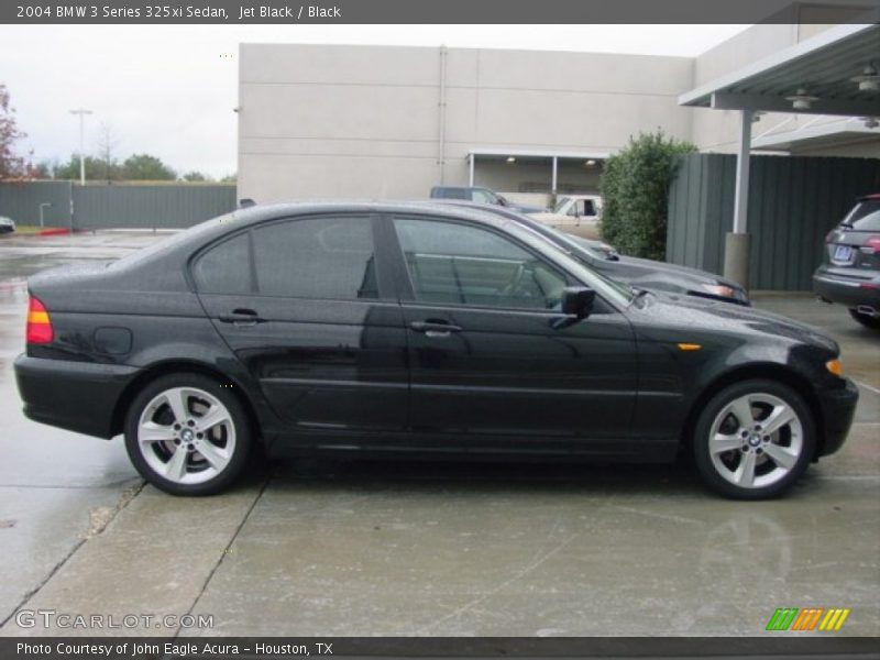 Jet Black / Black 2004 BMW 3 Series 325xi Sedan