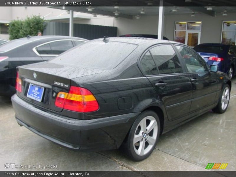 Jet Black / Black 2004 BMW 3 Series 325xi Sedan
