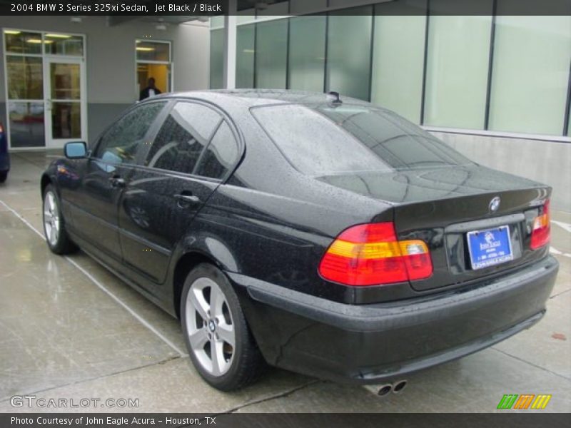 Jet Black / Black 2004 BMW 3 Series 325xi Sedan