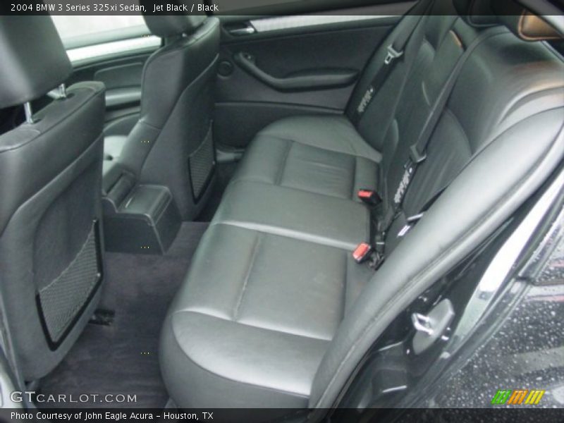 Jet Black / Black 2004 BMW 3 Series 325xi Sedan