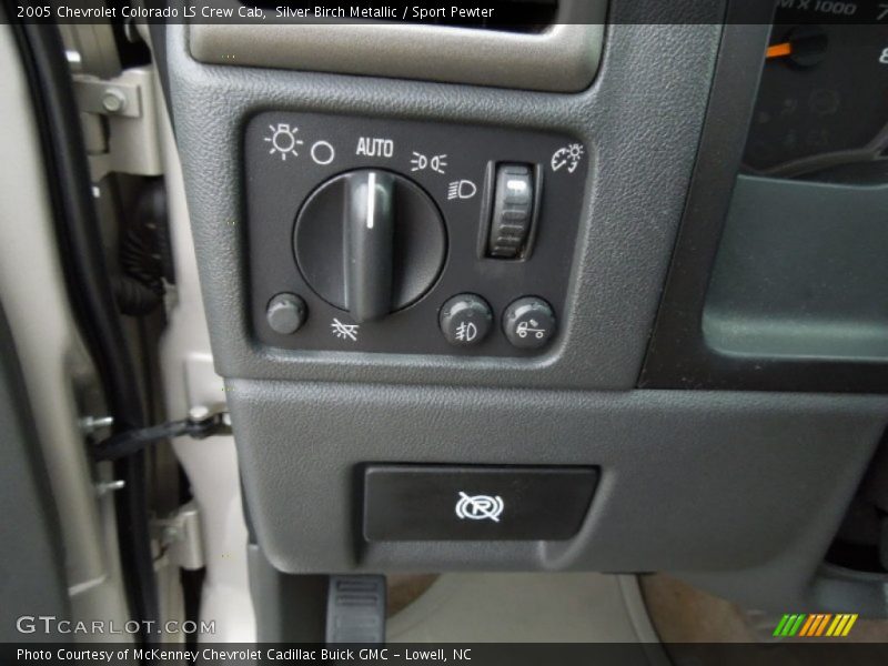 Silver Birch Metallic / Sport Pewter 2005 Chevrolet Colorado LS Crew Cab