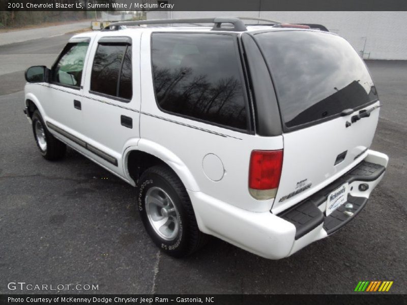 Summit White / Medium Gray 2001 Chevrolet Blazer LS