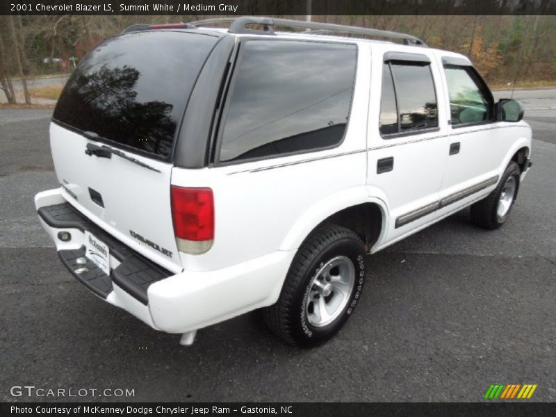 Summit White / Medium Gray 2001 Chevrolet Blazer LS