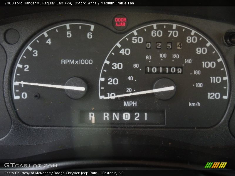 Oxford White / Medium Prairie Tan 2000 Ford Ranger XL Regular Cab 4x4