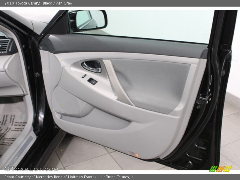 Black / Ash Gray 2010 Toyota Camry