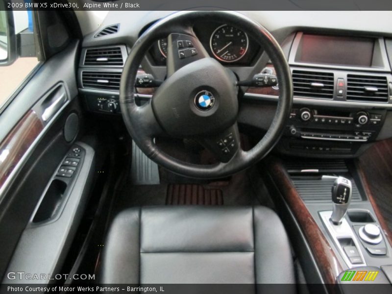 Alpine White / Black 2009 BMW X5 xDrive30i