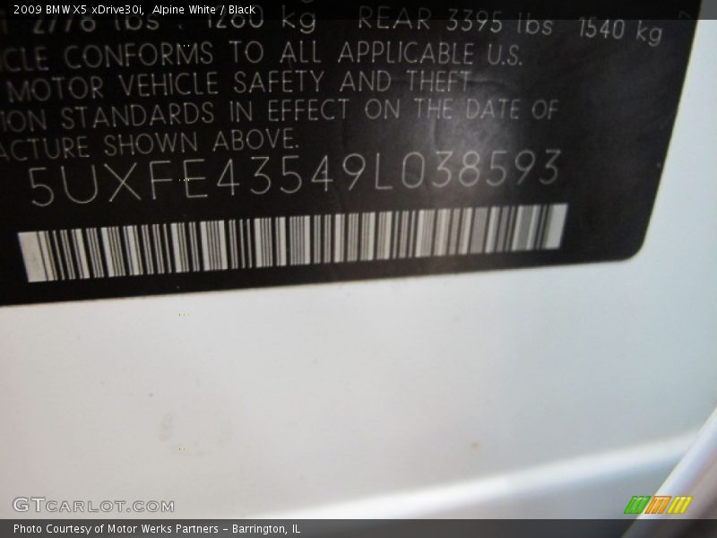 Alpine White / Black 2009 BMW X5 xDrive30i