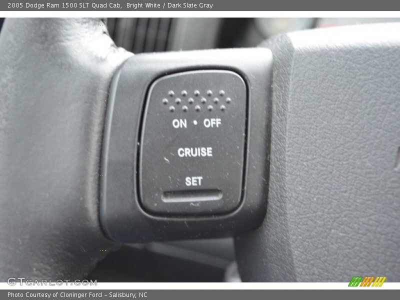 Bright White / Dark Slate Gray 2005 Dodge Ram 1500 SLT Quad Cab